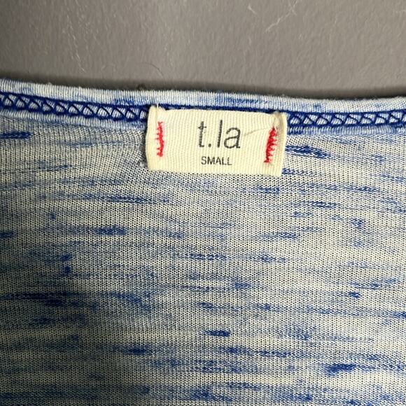 t. la Blue Lightweight Oversized Henley Size Small - Picture 2 of 8
